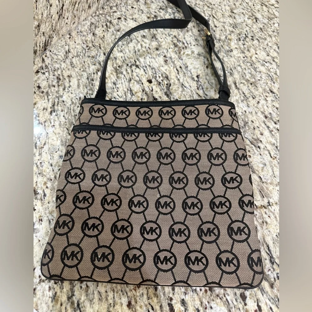 Michael Kors Brown and Black Crossbody Bag with Chic Design